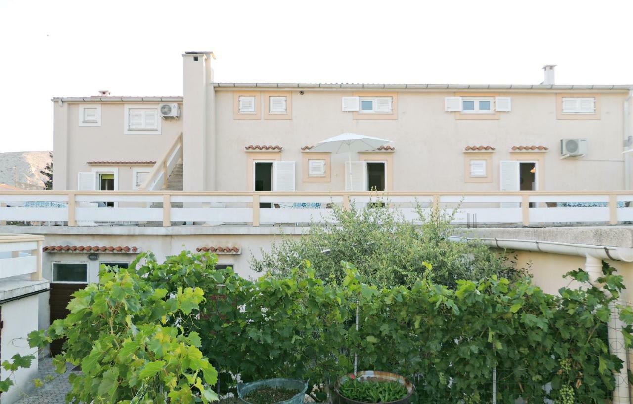 Apartments Jelena Pag Town Exterior foto